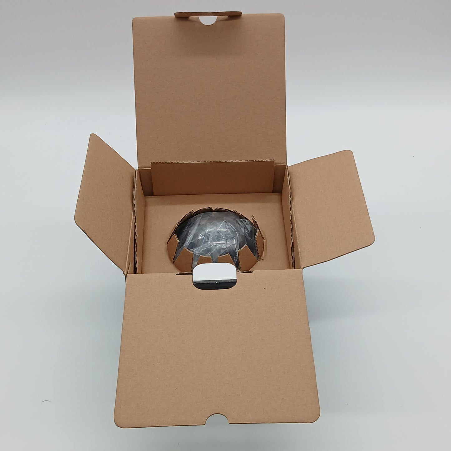 Wisenet Network Camera Network Camera LNV-6012R Unclaimed