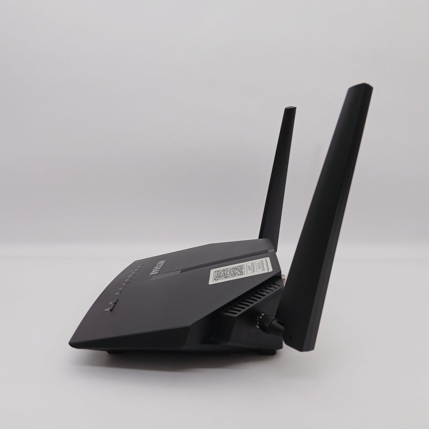 NETGEAR AC1200 Dual Band C6220 WiFi Router