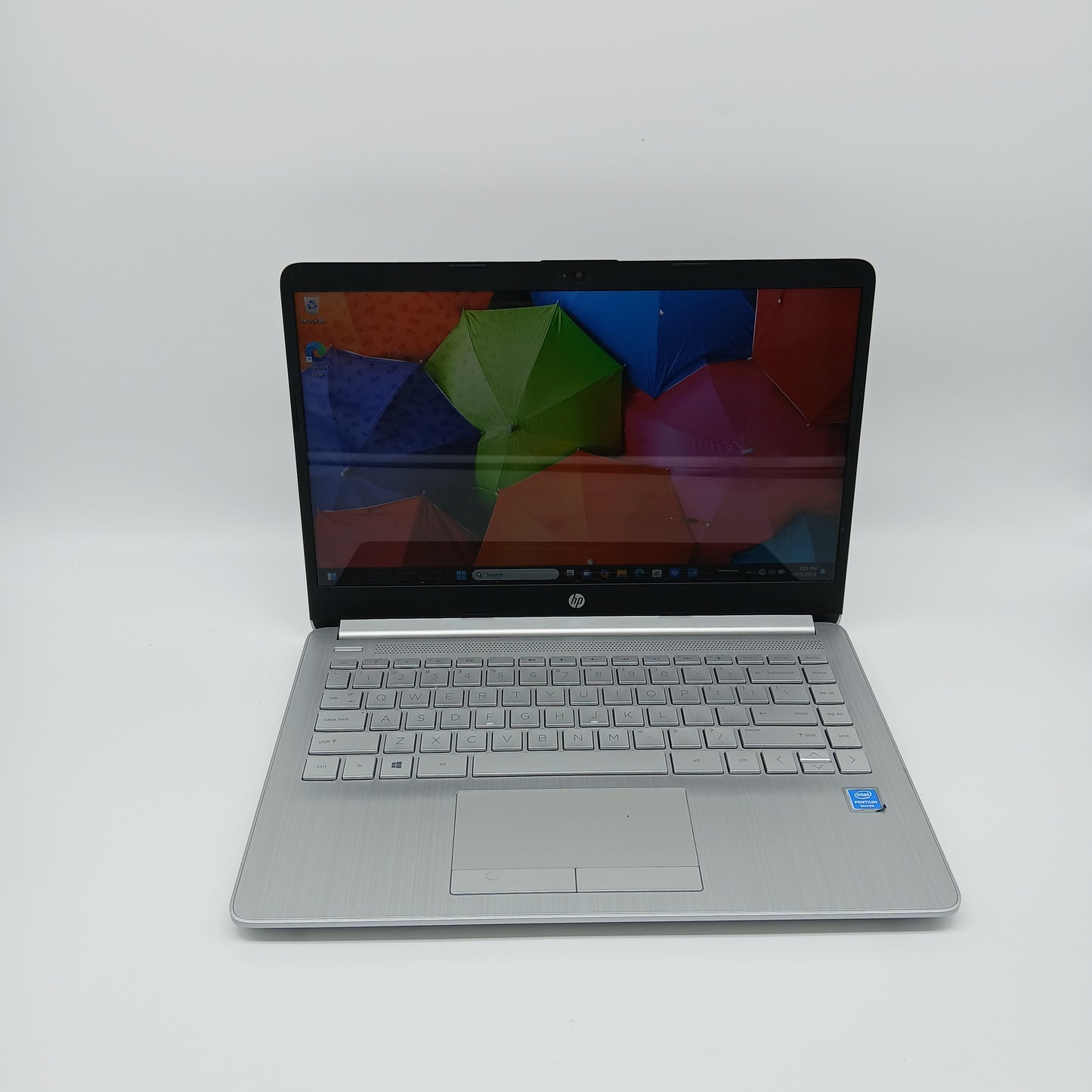 HP 14 CF2033WM 14" N5030 1.1GHz 4GB RAM 118GB HDD Intel UHD Graphics