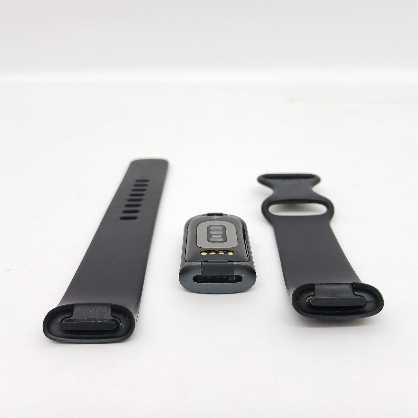 Fitbit Charge 5 Fitness Smartwatch FB423