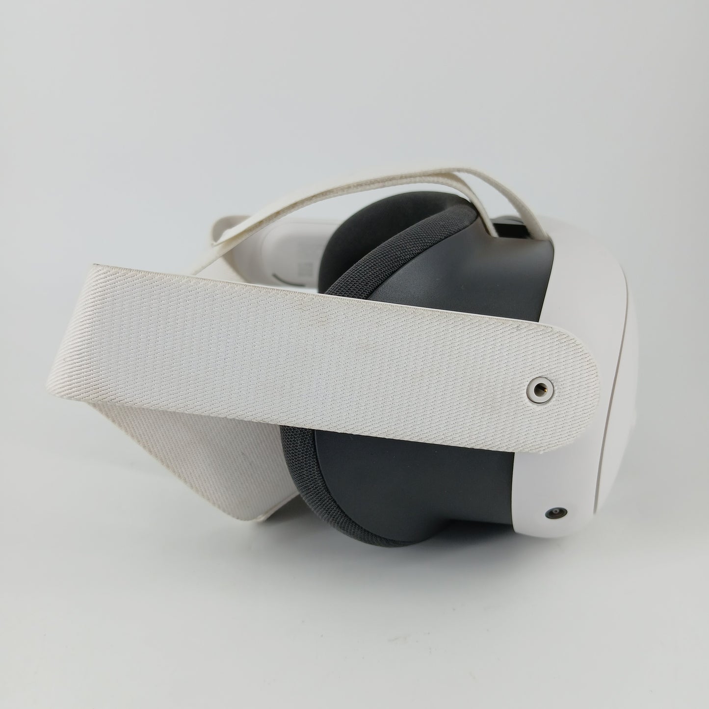 Meta Quest 3 512GB Standalone All-in-One VR Headset S3A