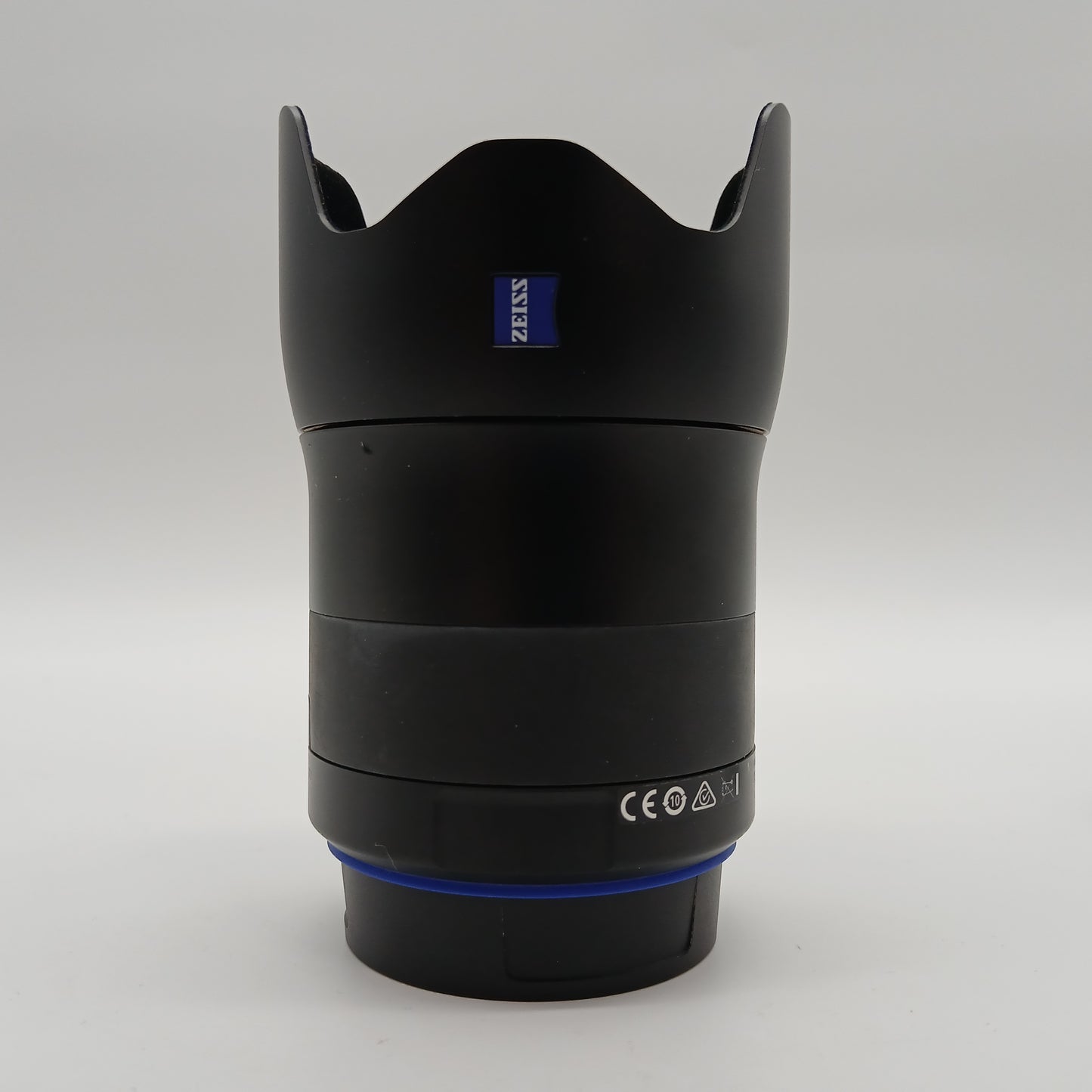 Zeiss Milvus f/2.8 35mm For Canon EF Mount